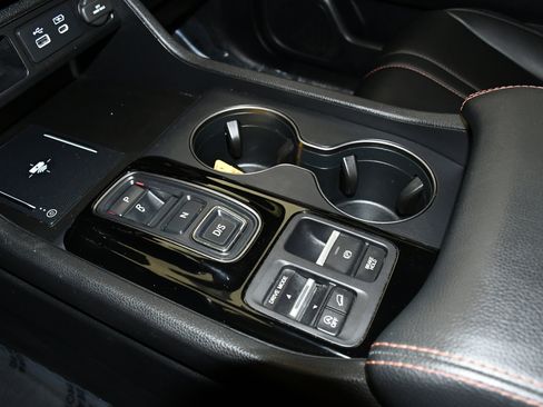 Certified 2024 Honda Pilot TrailSport image 33