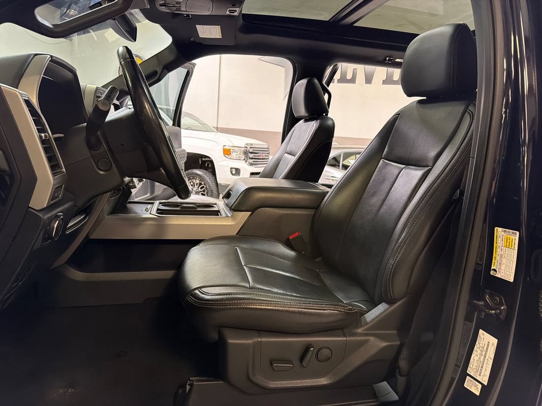 Used 2022 Ford F250 Lariat w/ Lariat Ultimate Package AWD/4WD image 28