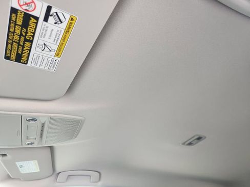 New 2025 Nissan Kicks SR w/ Illumination Package image 22