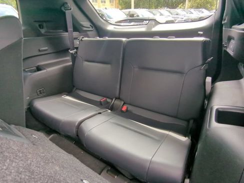 Used 2025 Mitsubishi Outlander SE FWD image 16