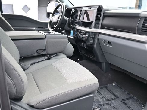 Used 2025 Ford F250 XLT image 46