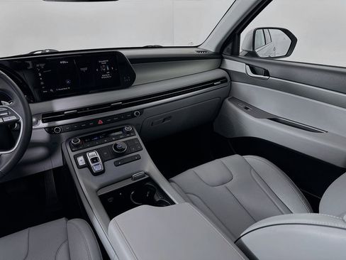 Used 2025 Hyundai Palisade SEL FWD image 24