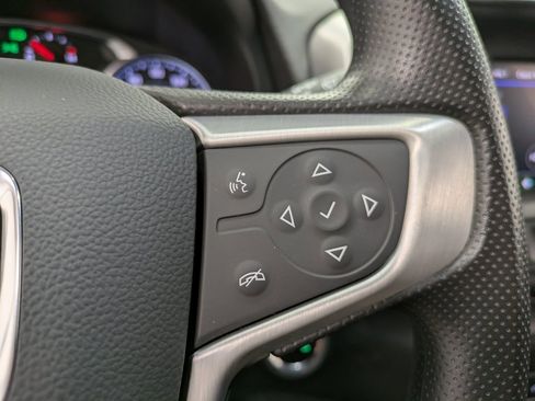 Used 2022 GMC Terrain SLE w/ Driver Convenience Package image 17