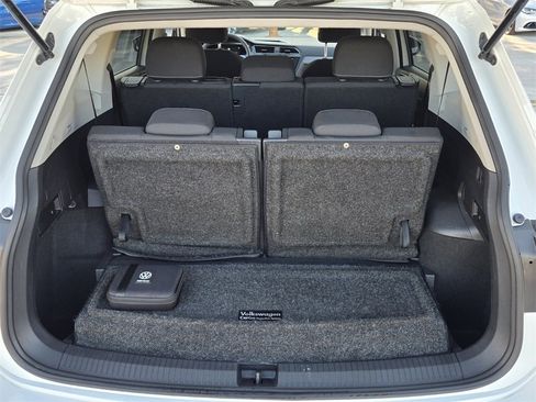Certified 2022 Volkswagen Tiguan S image 15