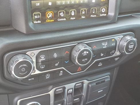 Used 2022 Jeep Gladiator Overland w/ Popular Equipment Package image 25