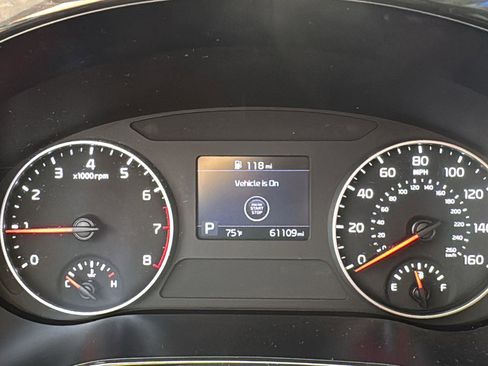 Used 2023 Kia Seltos S image 10