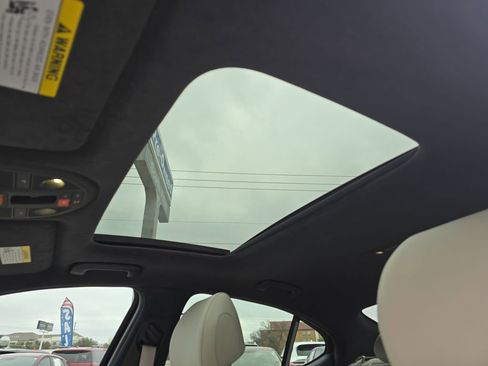 Used 2025 Genesis G70 3.3T Advanced w/ Sport Prestige Package image 29