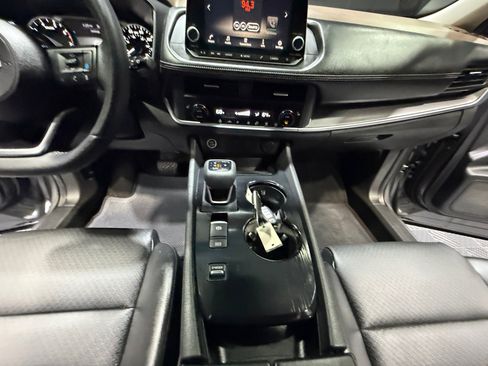 Certified 2023 Nissan Rogue SV w/ SV Premium B Package image 20