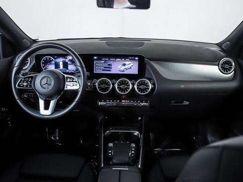 Certified 2023 Mercedes-Benz GLA 250 w/ Premium Package image 10