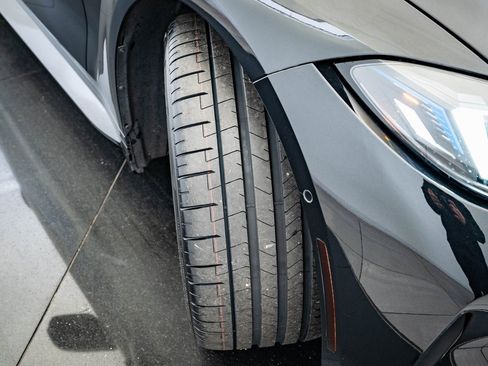 Certified 2025 BMW M4 xDrive Competition image 40