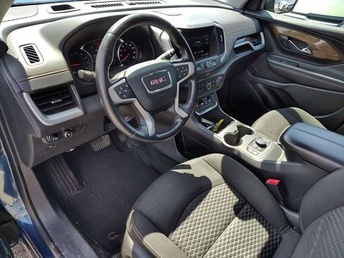 Used 2020 GMC Terrain SLE w/ Driver Convenience Package FWD image 10