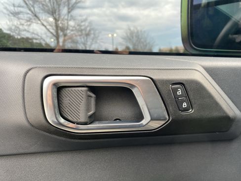 Used 2025 Ford Bronco Big Bend image 26