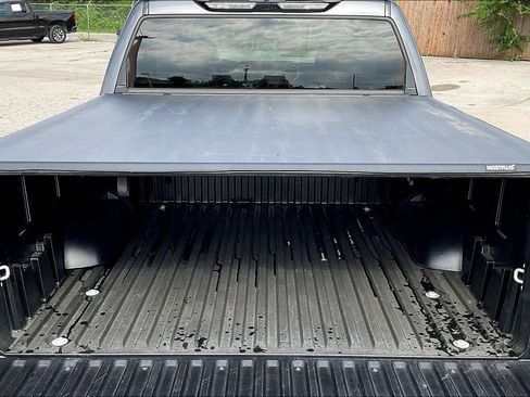 Used 2025 Toyota Tundra SR5 AWD/4WD image 25