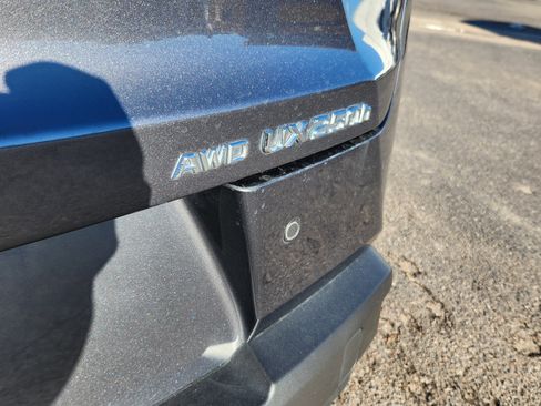 Used 2024 Lexus UX 250h AWD w/ Premium Package image 18