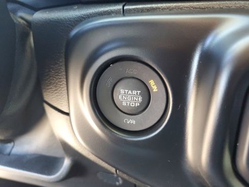 Used 2021 Jeep Gladiator Mojave image 17