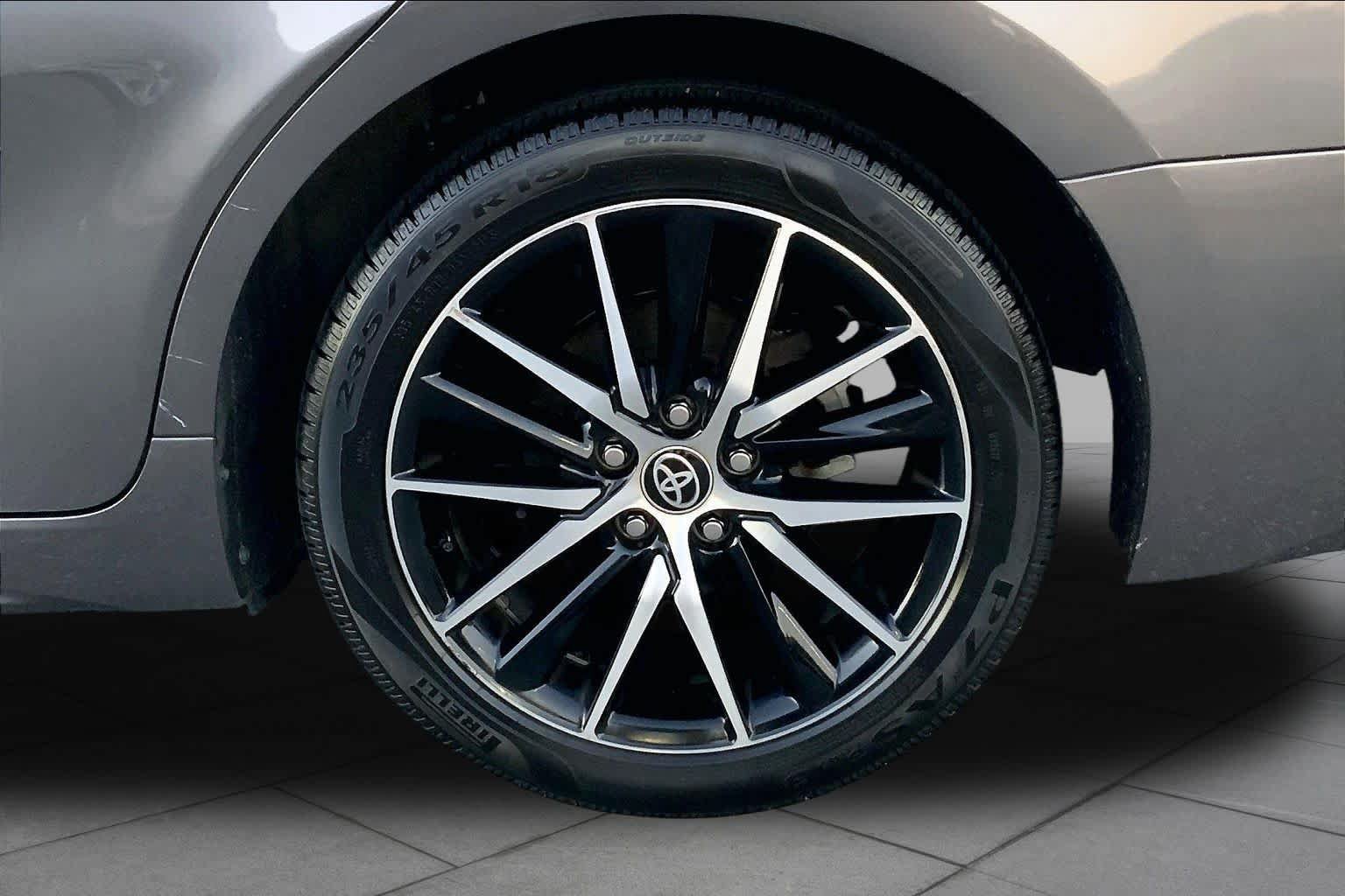 Used 2022 Toyota Camry SE FWD image 10