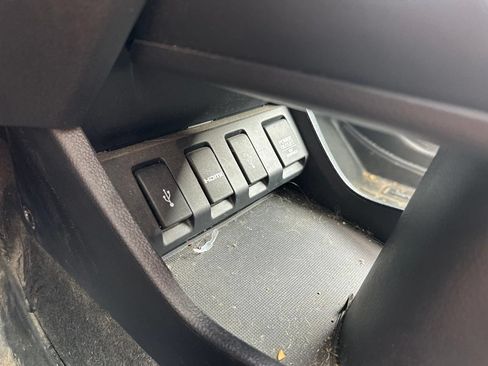 Used 2018 Honda HR-V EX image 26