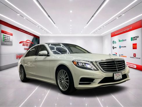 Used 2016 Mercedes-Benz S 550 4MATIC Sedan w/ Sport Package image 2