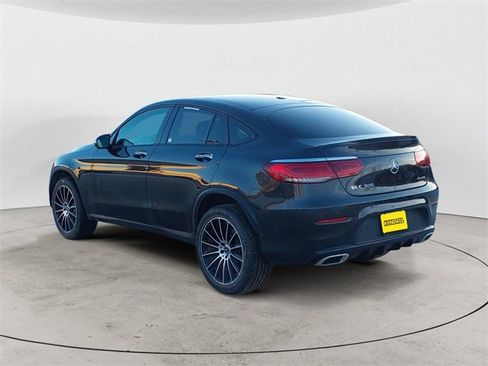 Used 2023 Mercedes-Benz GLC 300 4MATIC Coupe image 3