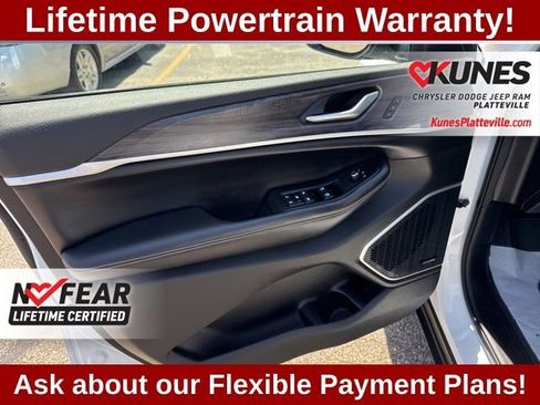 Used 2023 Jeep Grand Cherokee 4WD 4xe image 21