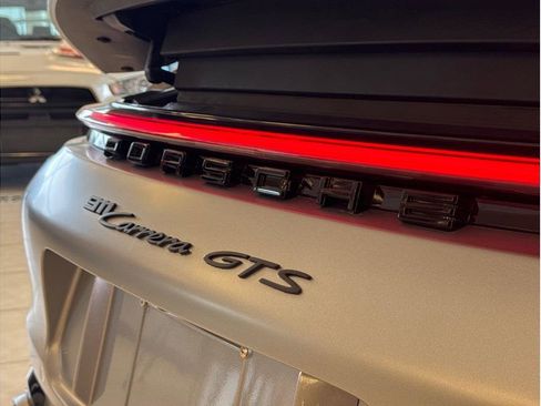 Used 2022 Porsche 911 Carrera GTS w/ Premium Package image 33