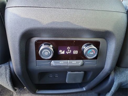 New 2026 Buick Enclave Sport Touring w/ Power Package image 8