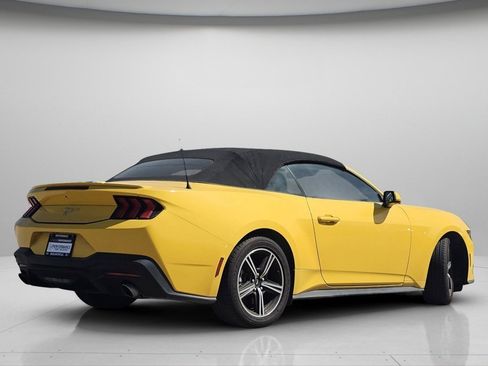 Used 2024 Ford Mustang Premium image 22