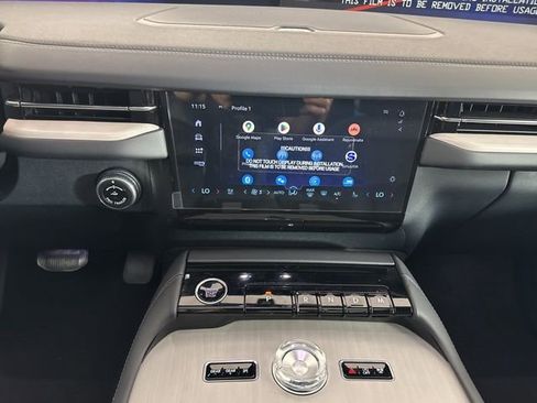 New 2025 Lincoln Navigator Reserve w/ Jet Appearance Package image 11