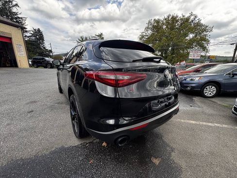 Used 2019 Alfa Romeo Stelvio Sport w/ Quick Order Package 22J Sport AWD/4WD image 6