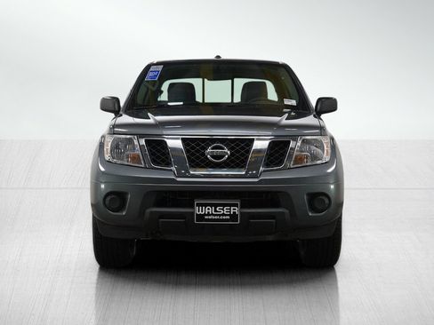 Used 2017 Nissan Frontier SV image 8