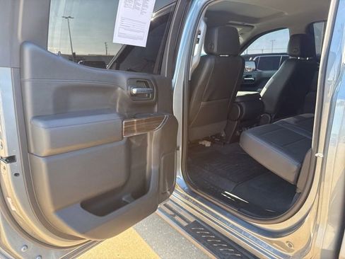 Used 2020 Chevrolet Silverado 1500 LT w/ All-Star Edition AWD/4WD image 17