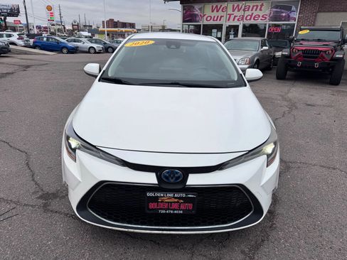 Used 2020 Toyota Corolla LE image 3