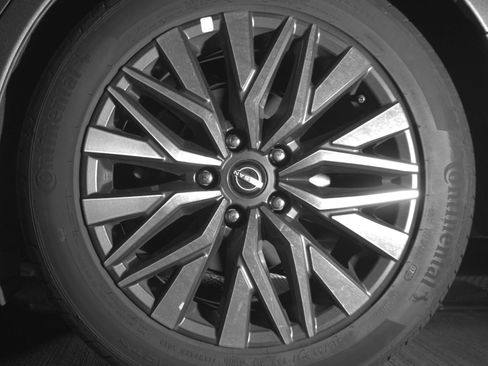 Used 2025 Nissan Altima 2.5 SV image 14