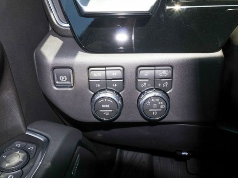 New 2026 GMC Sierra 1500 SLT w/ SLT Premium Package AWD/4WD image 25