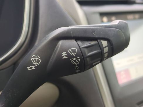 Used 2017 Ford Fusion SE image 26