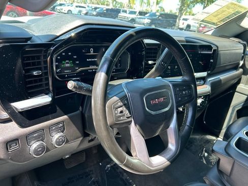 Used 2024 GMC Sierra 1500 SLT AWD/4WD image 22