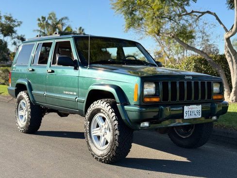 Used 2001 Jeep Cherokee Limited image 11