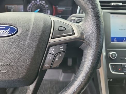 Used 2020 Ford Fusion SE AWD/4WD image 15