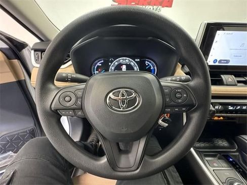 Used 2025 Toyota RAV4 LE image 15