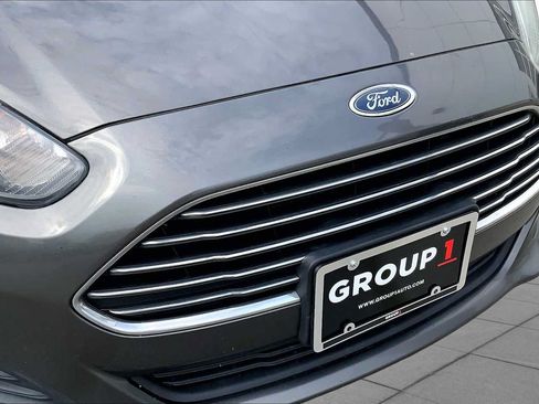 Used 2016 Ford Fiesta SE w/ Cold Weather Package FWD image 31