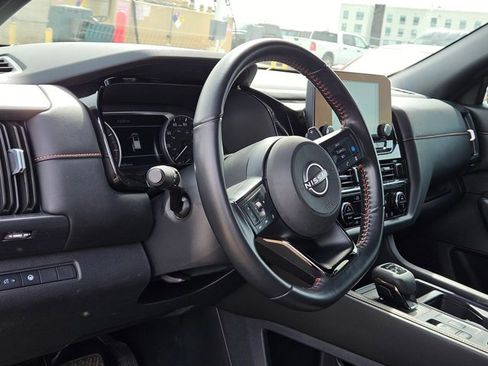 Used 2024 Nissan Pathfinder Rock Creek image 10