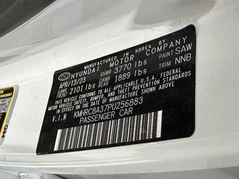 Certified 2023 Hyundai Venue SEL FWD image 16
