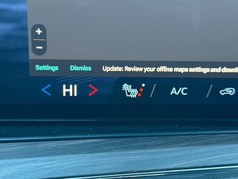 Certified 2025 Chevrolet Tahoe Z71 image 30