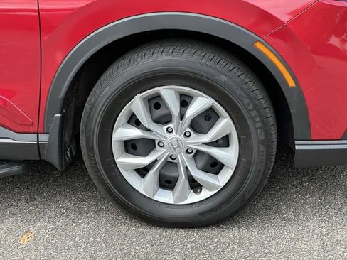 Used 2025 Honda CR-V LX image 7