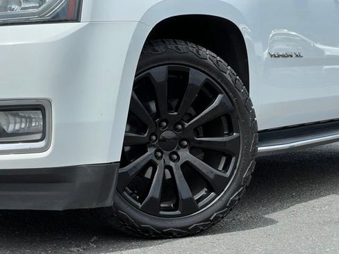 Used 2019 GMC Yukon XL SLT AWD/4WD image 2