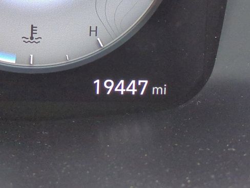 Used 2021 Hyundai Santa Fe Calligraphy AWD/4WD image 16