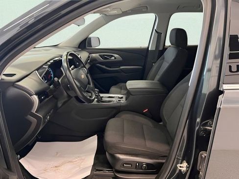 Used 2021 Chevrolet Traverse LT w/ LPO, Floor Liner Package AWD/4WD image 18