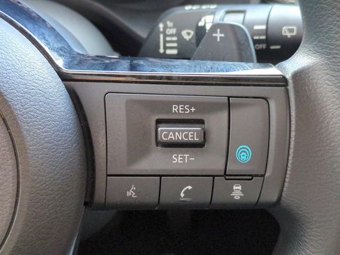 Certified 2023 Nissan Rogue SV image 21