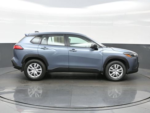 Used 2024 Toyota Corolla Cross L image 7