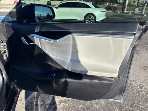 Used 2016 Tesla Model S AWD image 27